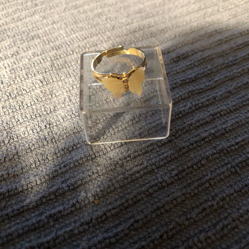 Adjustable White Butterfly Ring